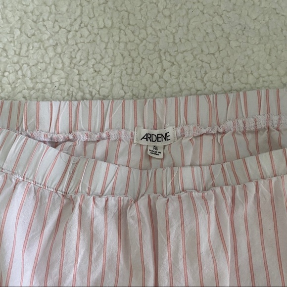 Ardene White and Pink Striped Off the Shoulder Top - Picture 2 of 4